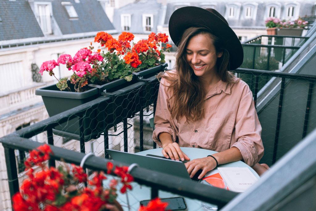 7 Proven Steps To Becoming A Top Earning Travel Freelancer using Settlu.